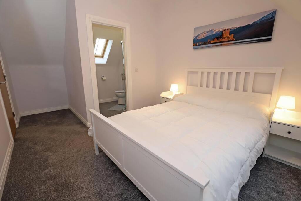 Royal Hillsborough Village Luxury Townhouse Экстерьер фото