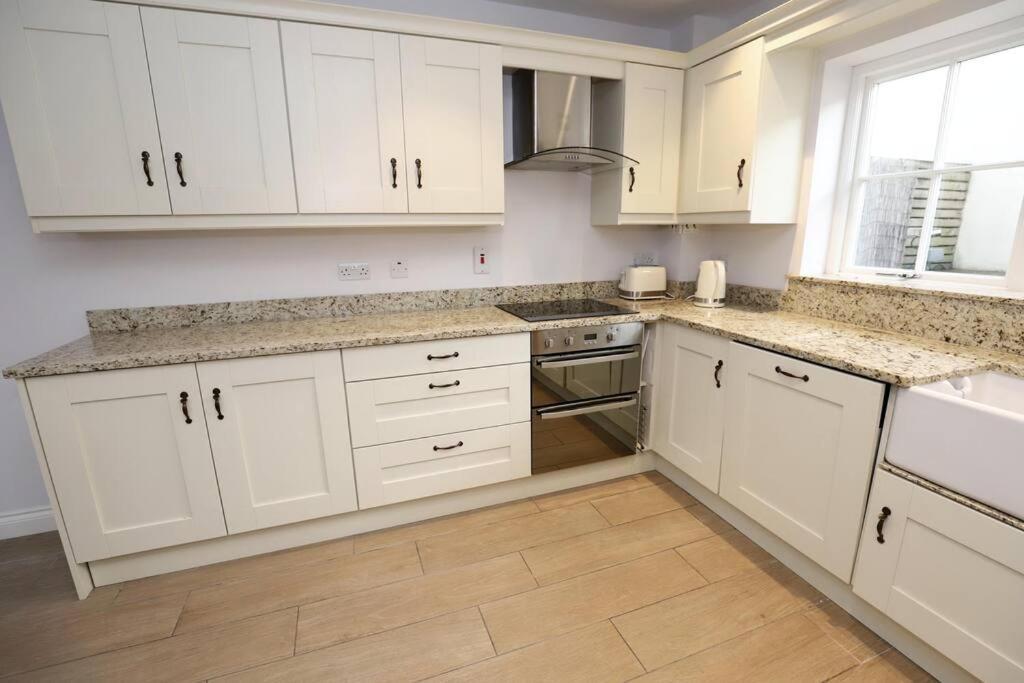 Royal Hillsborough Village Luxury Townhouse Экстерьер фото
